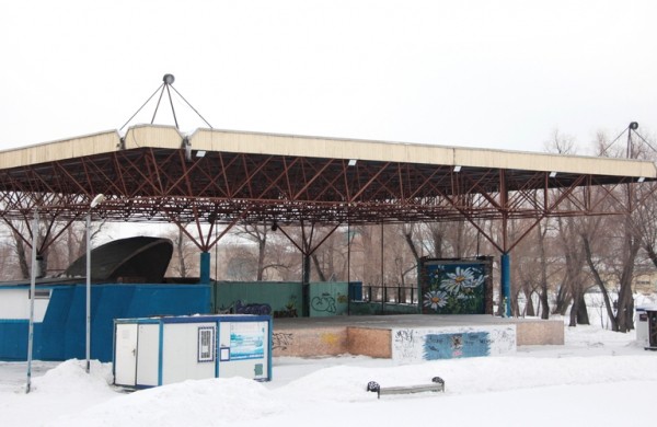 
									От невольничьего рынка до «Диснейленда»: что будет с омским парком «Зеленый остров»?    [ФОТО]  