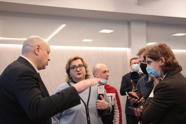 
									Только один инвестор готов избавить омичей от деревни в центре города 