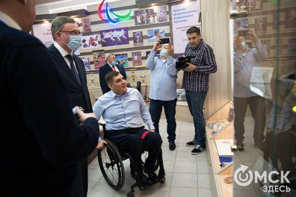 Создавать свою историю. В Омске открылся музей паралимпийской славы