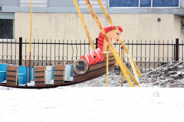 
									От невольничьего рынка до «Диснейленда»: что будет с омским парком «Зеленый остров»?    [ФОТО]  