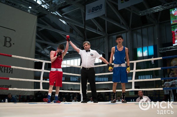 Омские боксёры отличились на турнире Тищенко