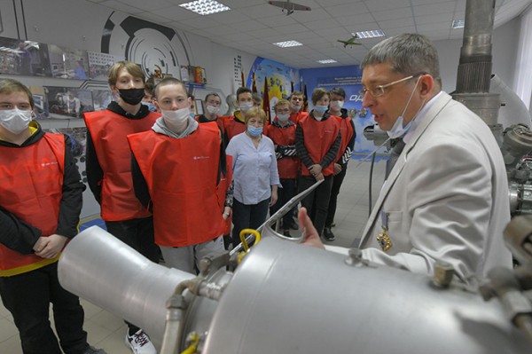 
									Юных омичей приглашают на экскурсии по предприятиям 