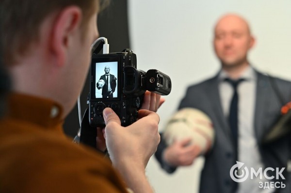 Улыбнуться жизни и всему миру: в Омске готовят необычную выставку Улыбнуться жизни и всему миру: в Омске готовят необычную выставку