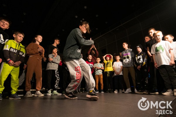 "В танце ты свободно выражаешь себя". Интервью с организаторами BREAK THE KING