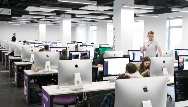 
									В Новосибирске «Школа 21» начала новый этап обучения программированию 