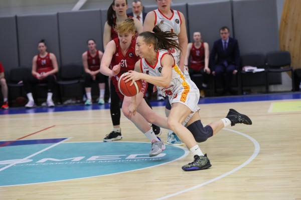 
									Омский «Нефтяник» находится в одном шаге от финала Суперлиги   [ФОТО]  