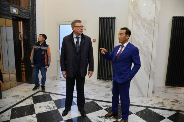 
									Бурков пригласил в Омск казахстанского застройщика    [ФОТО]  