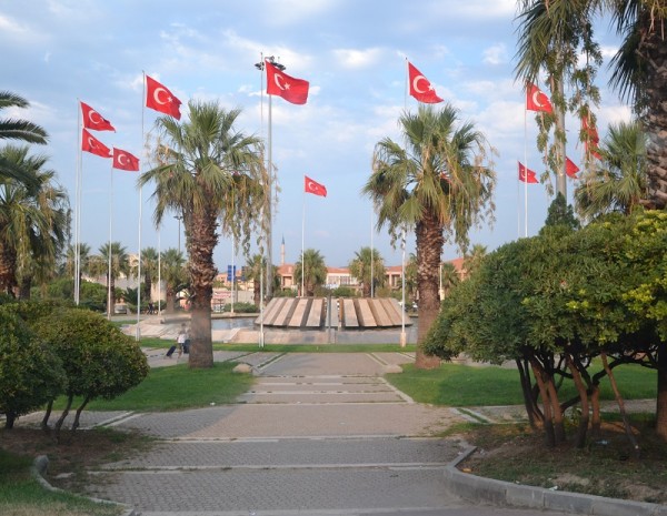 
									Омских туристов на весь отпуск заперли в 5-звездочном отеле в Турции 