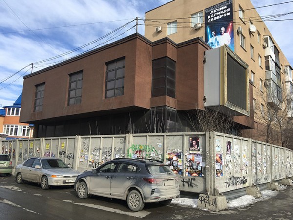 
									Что делать с омскими «заброшками», которые всех бесят?   [ФОТО]  