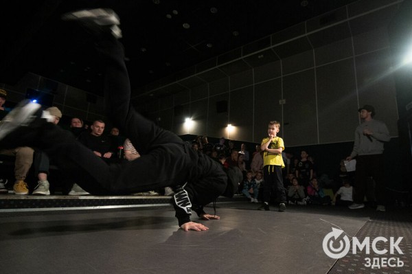 "В танце ты свободно выражаешь себя". Интервью с организаторами BREAK THE KING