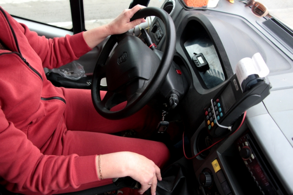 
									«Пришлось драться с мужчинами»: как хрупкая омичка уже 12 лет водит маршрутку 