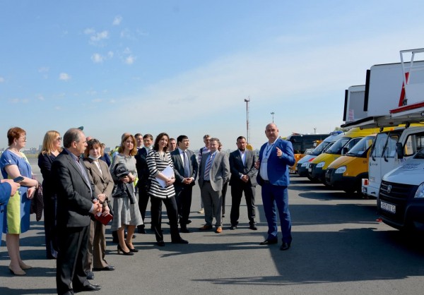 
									Омский аэропорт планирует выйти на пассажиропоток в 2 млн человек    [ФОТО]  