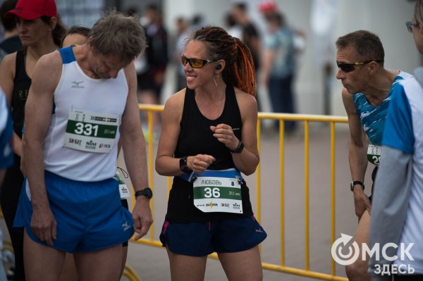 Эмоциональный "ЗаБЕГ" в Омске прошёл всероссийский полумарафон 