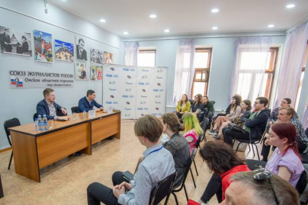 "Это всё сваливается на наши плечи" - в Омске обсудили систему обращения с ТКО