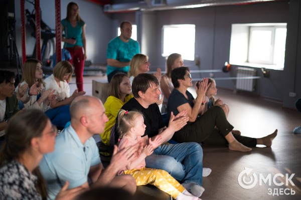 Бегом вокруг света. Марафонец-экстремал пообщался с омичами на пути в Японию