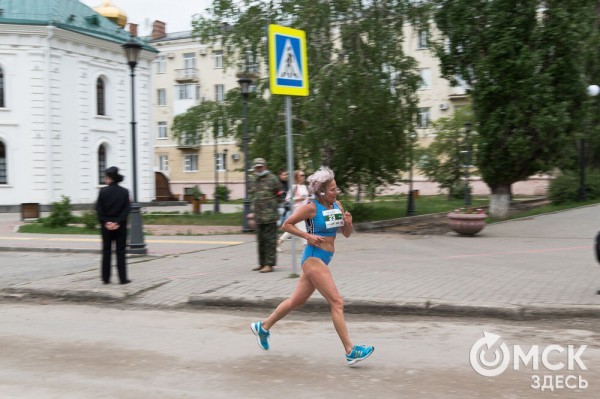 Эмоциональный "ЗаБЕГ" в Омске прошёл всероссийский полумарафон 