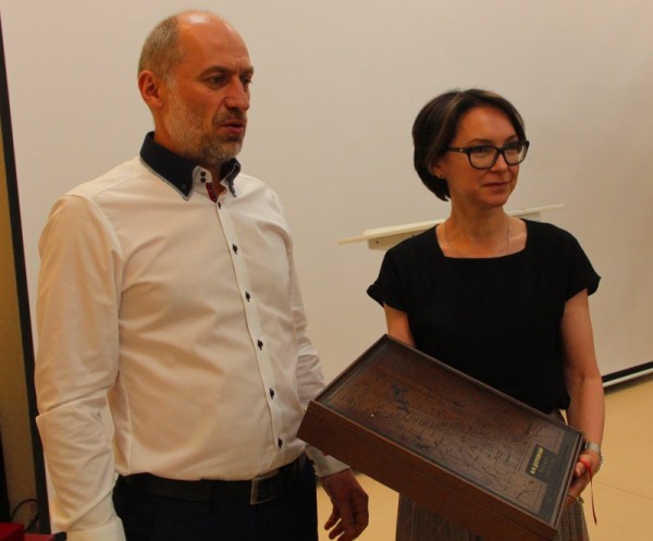 
									Омскому музею подарили уникальное издание писем Достоевского   [ФОТО]  