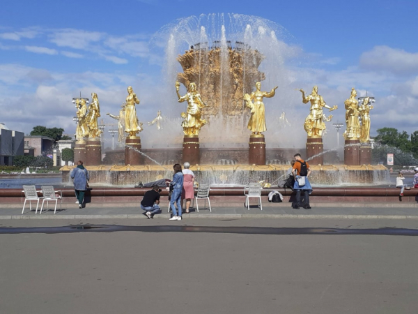 
									Копить или кутить: как выгодно провести майские праздники? 