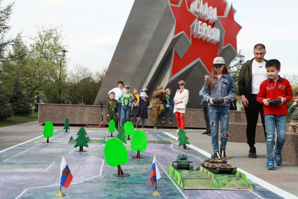 Более десяти тысяч омичей посетили интерактивную программу «Пять шагов к Победе»