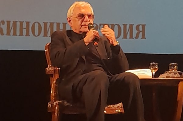 «1-я Пирожковая»: премьеры выставки концерты в омске культурный марафон