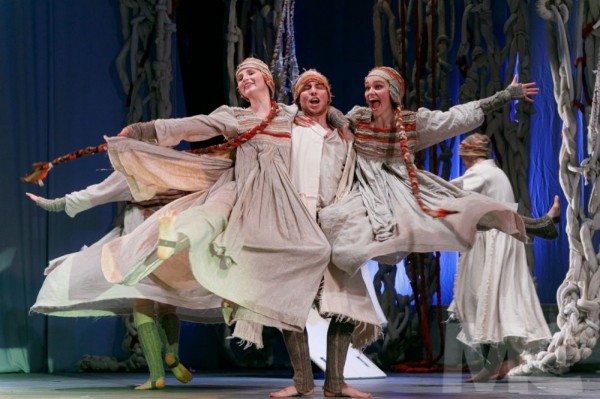 «1-я Пирожковая»: премьеры выставки концерты в омске культурный марафон