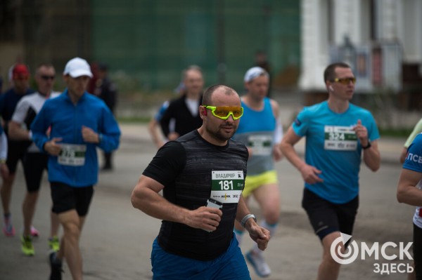 Эмоциональный "ЗаБЕГ" в Омске прошёл всероссийский полумарафон 