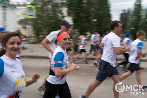 Эмоциональный "ЗаБЕГ" в Омске прошёл всероссийский полумарафон 