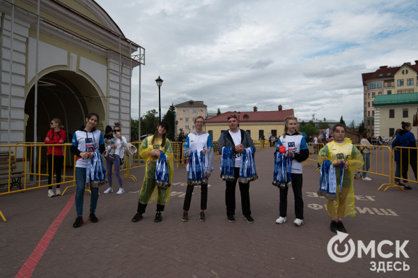 Эмоциональный "ЗаБЕГ" в Омске прошёл всероссийский полумарафон 
