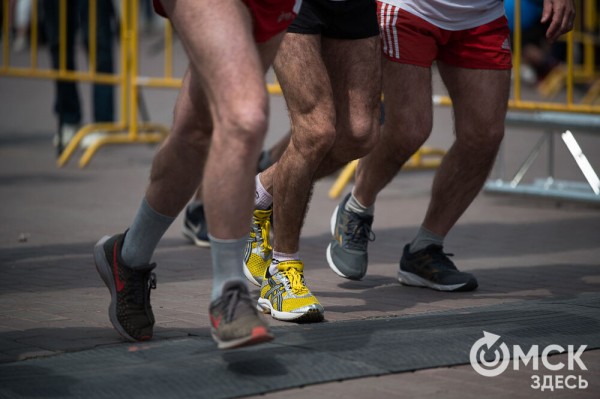 Эмоциональный "ЗаБЕГ" в Омске прошёл всероссийский полумарафон 