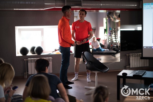 Бегом вокруг света. Марафонец-экстремал пообщался с омичами на пути в Японию