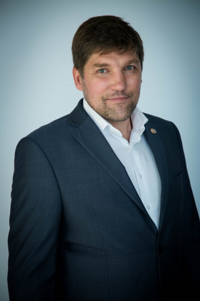 Руководители «Авангарда» сообщили о громких кадровых назначениях в клубе
Руководители «Авангарда» сообщили о громких кадровых назначениях в клубе