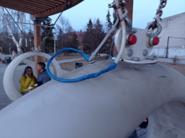 
									Торчащая арматура и провалившаяся плитка: как обновленные омские парки пережили зиму?   [ФОТО]  