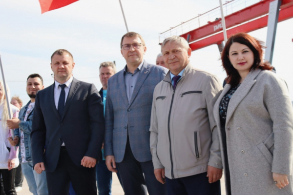 
									Омичи продолжают отправлять жителям Донбасса гуманитарную помощь 