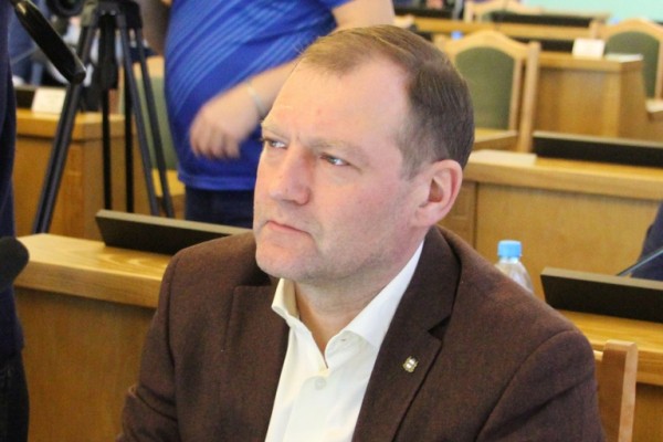 
									Леса на омских курортах вырубят под коттеджи? 