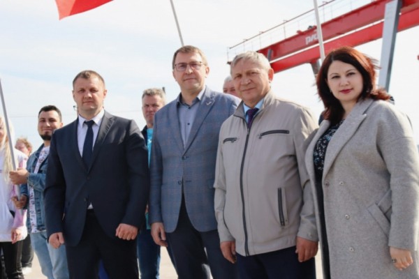 Омичи продолжают отправлять жителям Донбасса гуманитарную помощь
Омичи продолжают отправлять жителям Донбасса гуманитарную помощь