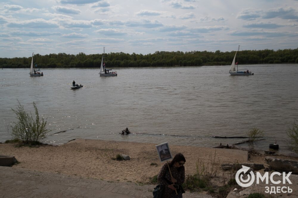 Более тысячи омичей прошли в "Бессмертном полку"