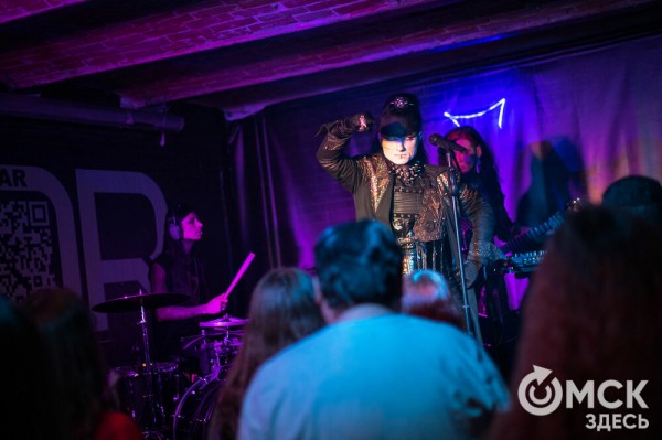 "Меня очень любят записывать во фрики, но я таковым не являюсь". Интервью с солистом дарквейв-группы Otto Dix Михаэлем Драу