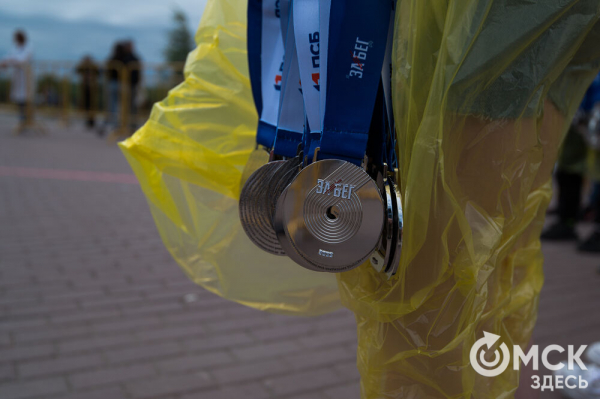 Эмоциональный "ЗаБЕГ" в Омске прошёл всероссийский полумарафон 