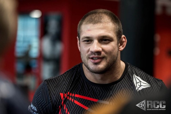 
									Боксерский турнир в Омске ознаменовался громким скандалом 