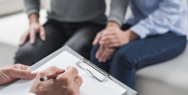 Кого чаще накрывает депрессия - женщин или мужчин?