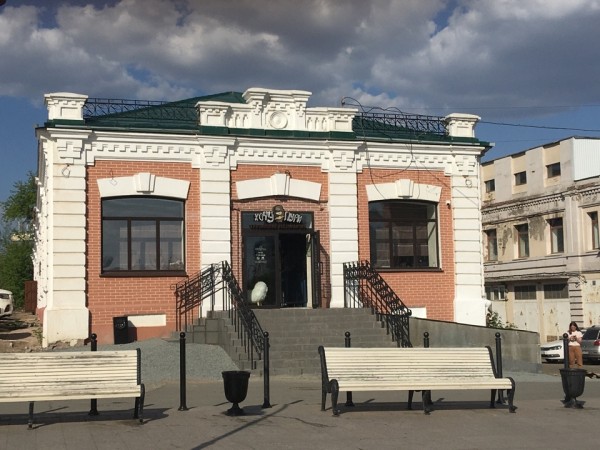 
									Ночной клуб Pushkin снова закрылся, а в ресторанах Омска массово отменяют банкеты 