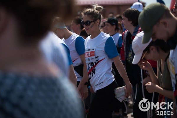 Эмоциональный "ЗаБЕГ" в Омске прошёл всероссийский полумарафон 