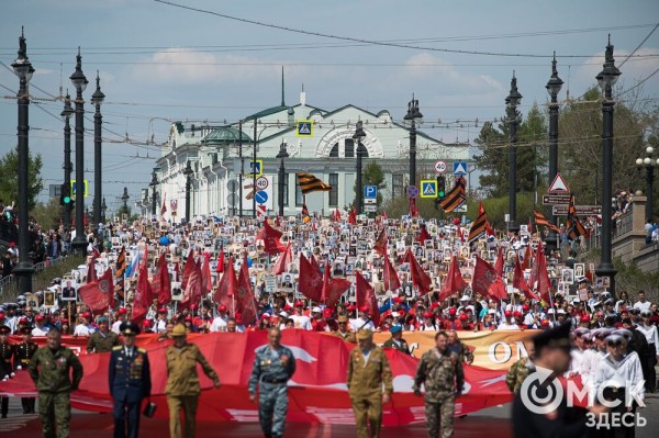 Более тысячи омичей прошли в "Бессмертном полку"