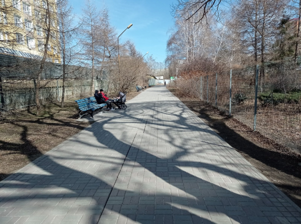 
									Торчащая арматура и провалившаяся плитка: как обновленные омские парки пережили зиму?   [ФОТО]  