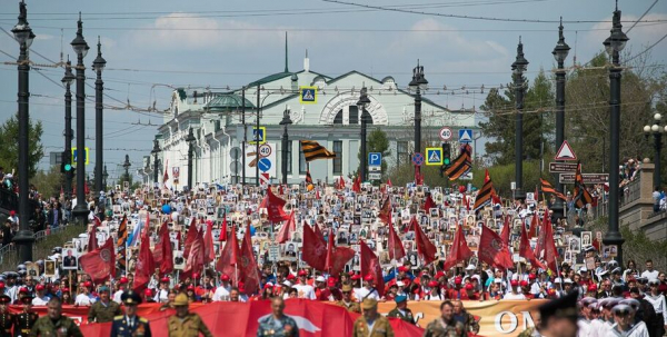 Более тысячи омичей прошли в "Бессмертном полку"