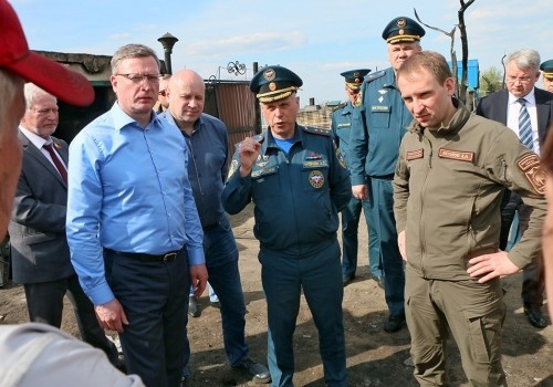 Бурков отчитается перед Путиным о ситуации с пожарами в Омской области