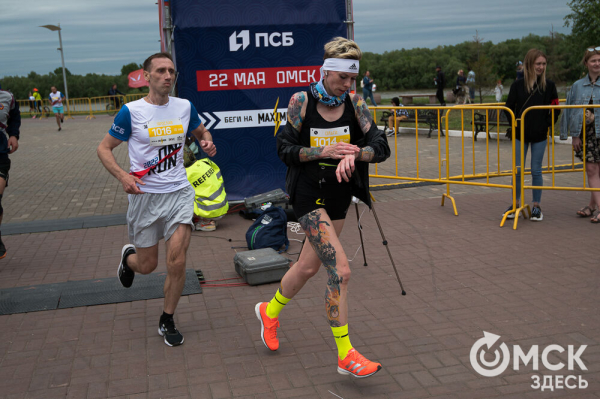Эмоциональный "ЗаБЕГ" в Омске прошёл всероссийский полумарафон 