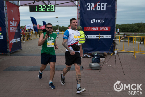 Эмоциональный "ЗаБЕГ" в Омске прошёл всероссийский полумарафон 