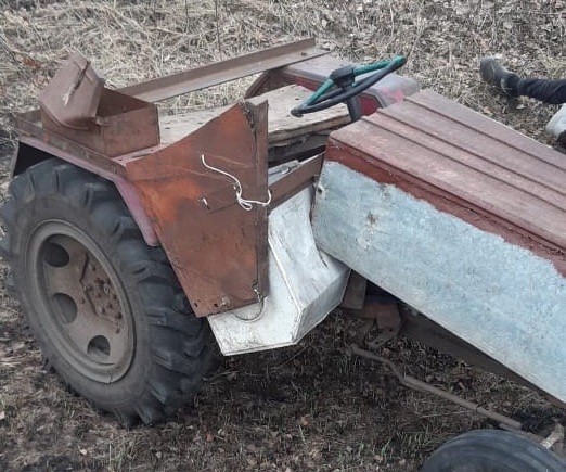 
									В Омской области разбился насмерть водитель самоходки    [ФОТО]  