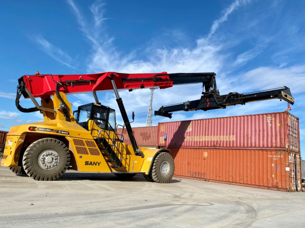 Как быстро и надежно доставить груз из Москвы в Омск?
Как быстро и надежно доставить груз из Москвы в Омск?